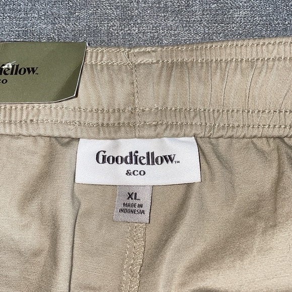 Goodfellow & Co Everyday Khaki Colored Shorts - Picture 7 of 8